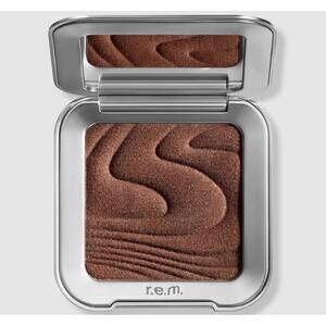 r.e.m. beauty Hypernova Satin Matte Bronzer - Cocoa-Nut MSRP $30